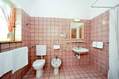 Bagno con doccia, camera standard. 